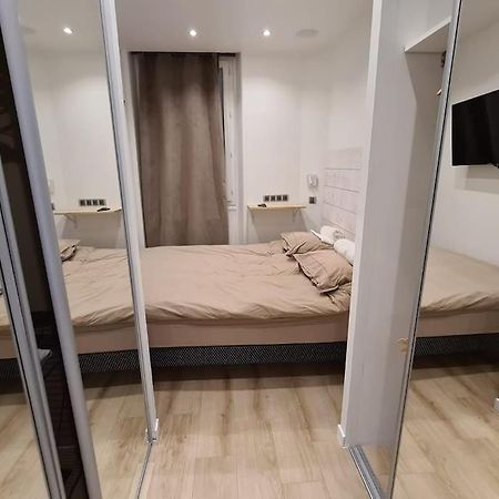 Suresnes : 2 Pieces Cosy Apartman Kültér fotó