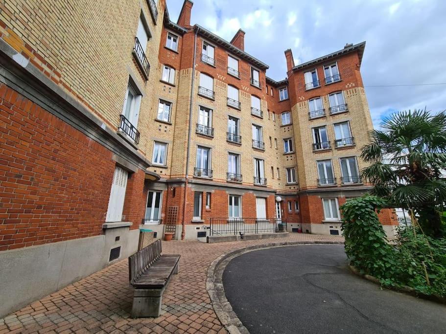 Suresnes : 2 Pieces Cosy Apartman Kültér fotó